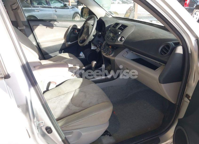 Photo 5 of 2011 Toyota Rav4 (VIN 2T3BF4DV0BW142058)