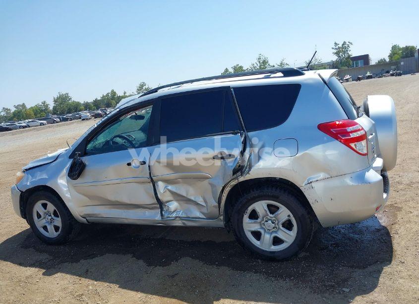 Photo 14 of 2011 Toyota Rav4 (VIN 2T3BF4DV1BW085420)