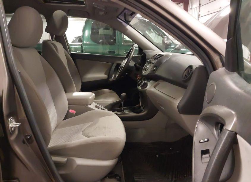 Photo 5 of 2011 Toyota Rav4 (VIN 2T3BF4DV1BW129660)