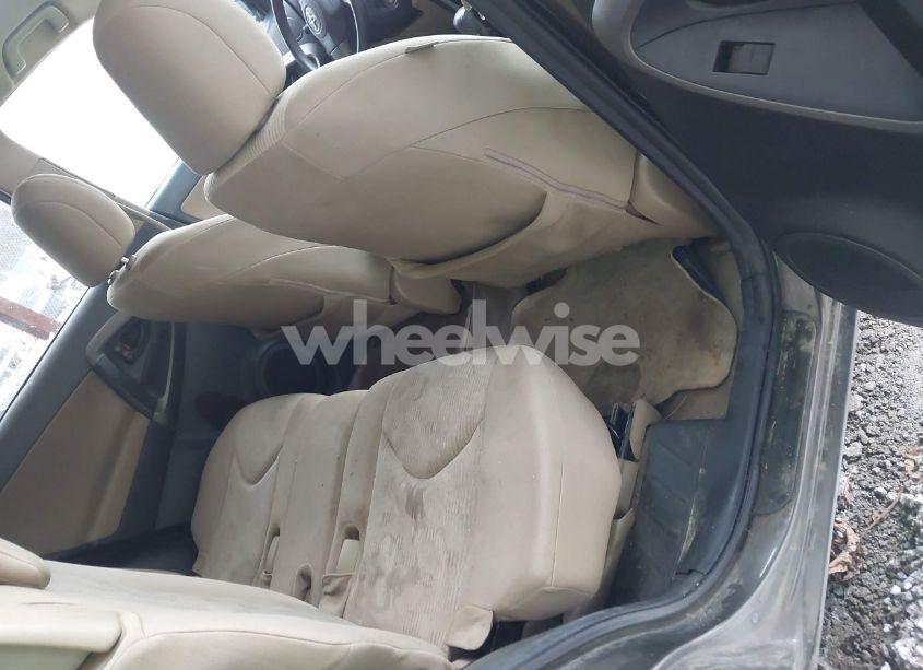 Photo 8 of 2010 Toyota Rav4 (VIN 2T3BF4DV2AW077552)