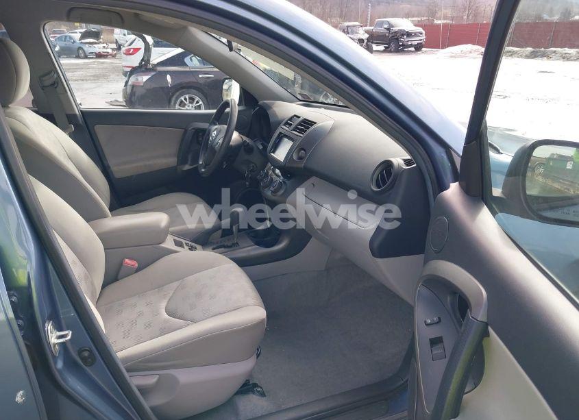 Photo 5 of 2011 Toyota Rav4 (VIN 2T3BF4DV2BW140747)