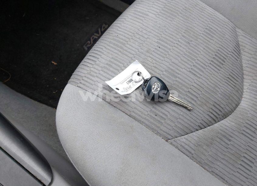 Photo 11 of 2011 Toyota Rav4 (VIN 2T3BF4DV2BW159119)