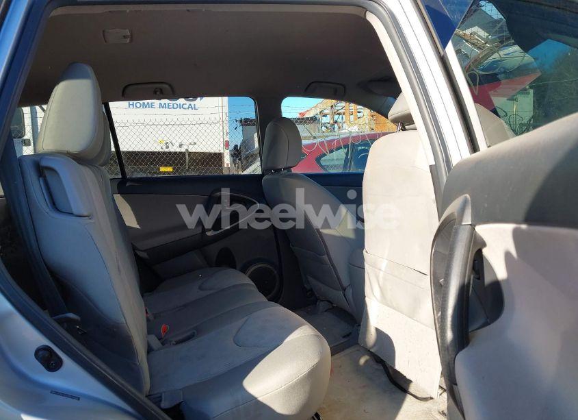 Photo 8 of 2011 Toyota Rav4 (VIN 2T3BF4DV2BW165261)