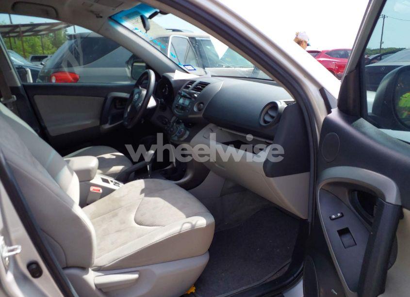 Photo 5 of 2010 Toyota Rav4 (VIN 2T3BF4DV3AW079956)