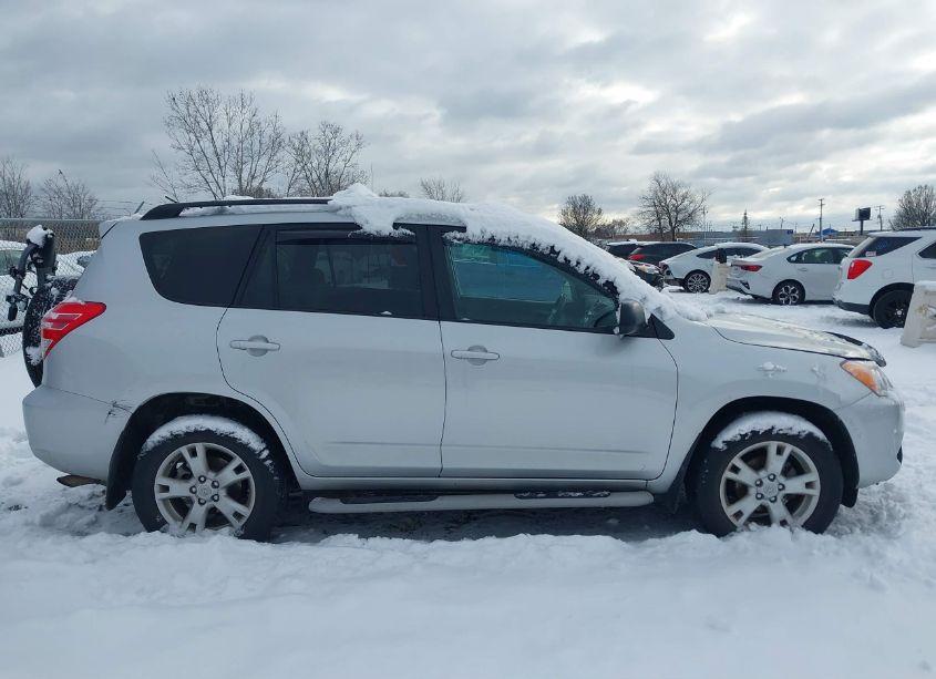 Photo 13 of 2011 Toyota Rav4 (VIN 2T3BF4DV3BW088044)