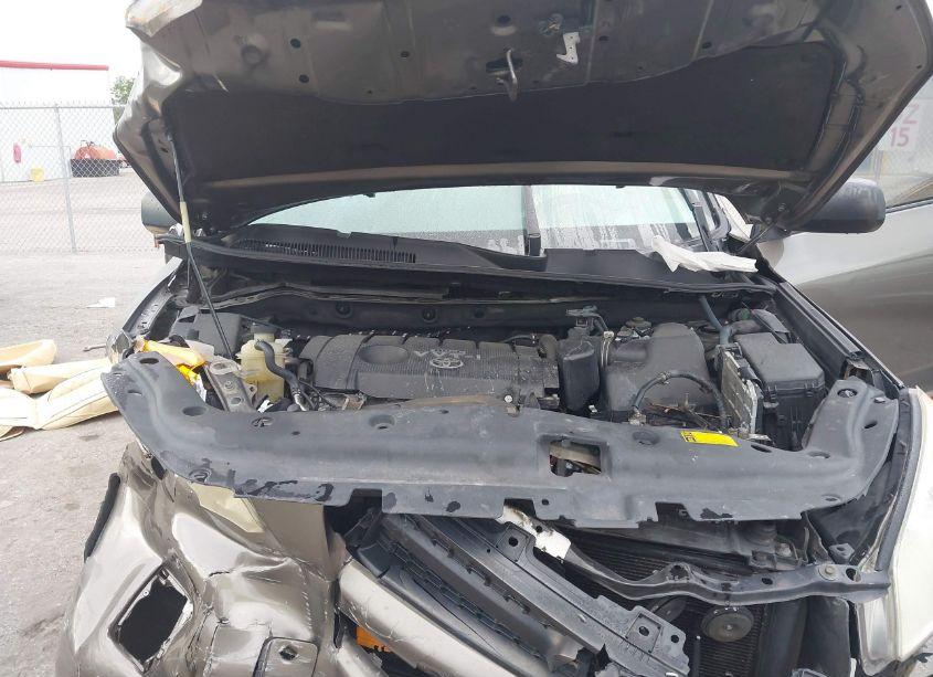 Photo 10 of 2011 Toyota Rav4 (VIN 2T3BF4DV3BW100287)