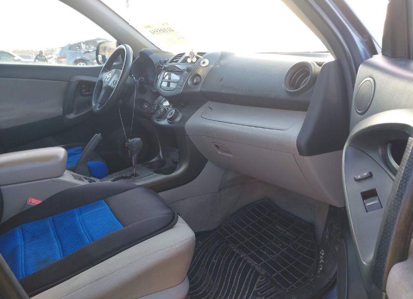 Photo 5 of 2011 Toyota Rav4 (VIN 2T3BF4DV3BW139705)