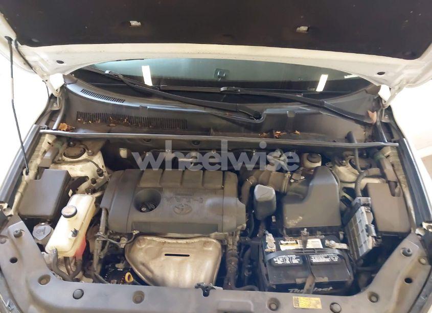 Photo 10 of 2011 Toyota Rav4 (VIN 2T3BF4DV3BW139820)