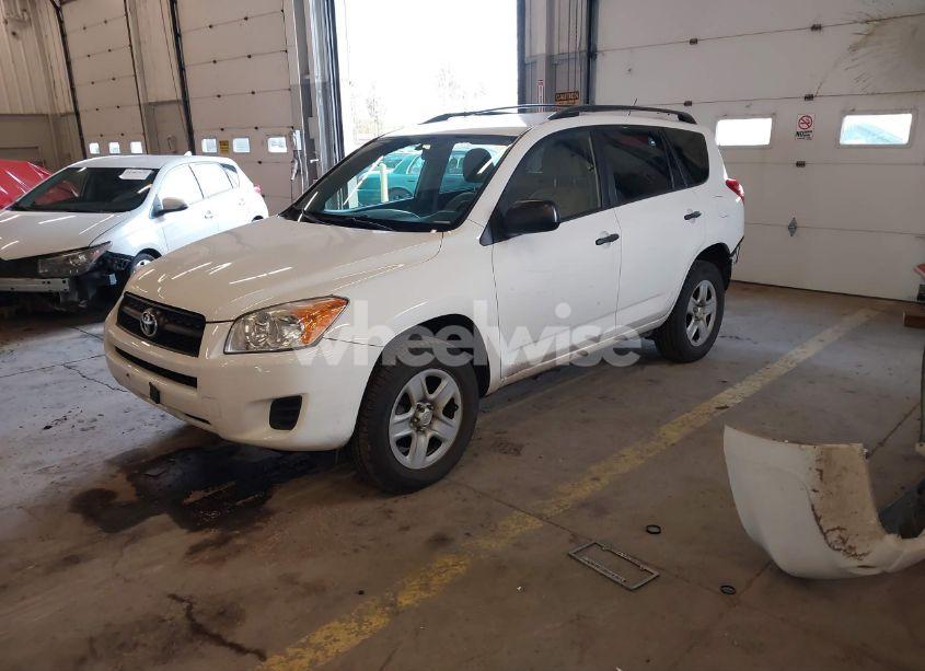 Photo 2 of 2011 Toyota Rav4 (VIN 2T3BF4DV3BW139820)