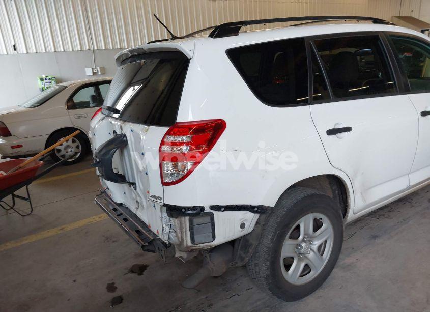 Photo 21 of 2011 Toyota Rav4 (VIN 2T3BF4DV3BW139820)