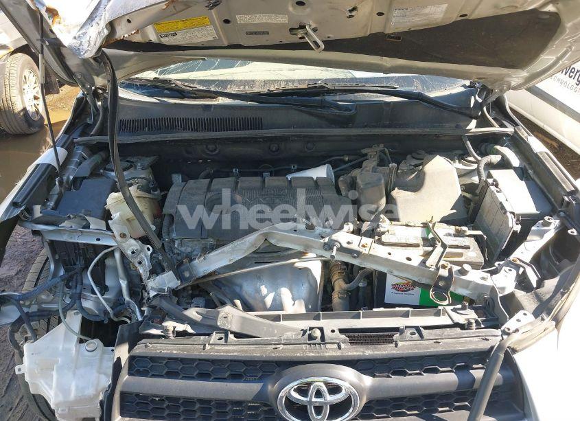 Photo 10 of 2011 Toyota Rav4 (VIN 2T3BF4DV3BW141972)