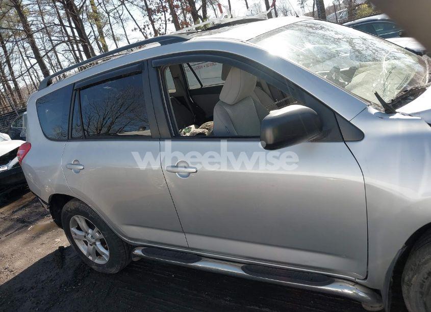 Photo 12 of 2011 Toyota Rav4 (VIN 2T3BF4DV3BW141972)