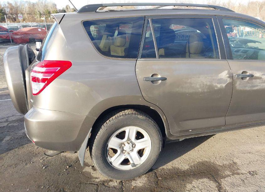 Photo 17 of 2011 Toyota Rav4 (VIN 2T3BF4DV3BW147769)