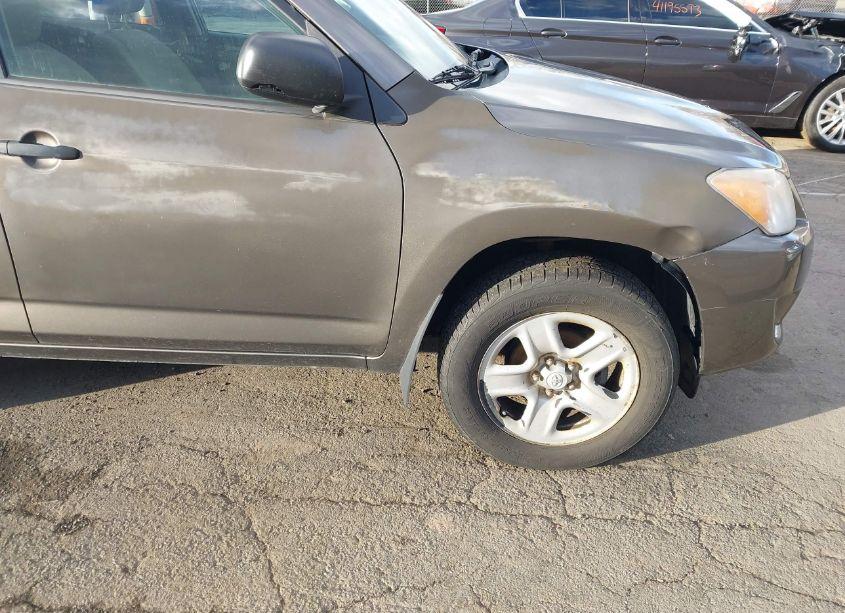 Photo 6 of 2011 Toyota Rav4 (VIN 2T3BF4DV3BW147769)
