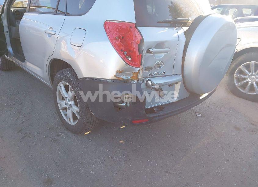 Photo 6 of 2011 Toyota Rav4 (VIN 2T3BF4DV3BW174518)