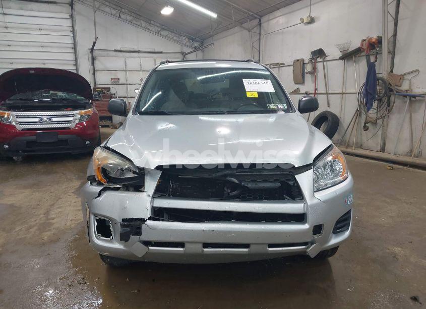 Photo 12 of 2010 Toyota Rav4 (VIN 2T3BF4DV4AW046397)
