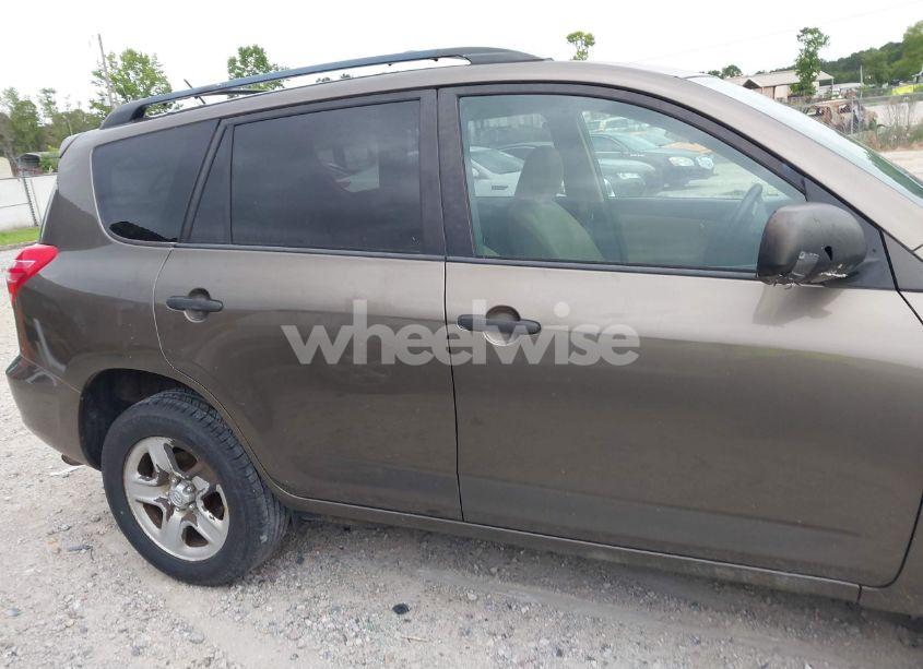 Photo 13 of 2010 Toyota Rav4 (VIN 2T3BF4DV5AW038440)