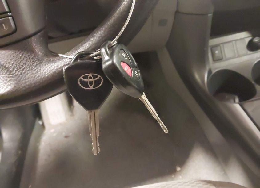 Photo 11 of 2011 Toyota Rav4 (VIN 2T3BF4DV5BW096193)