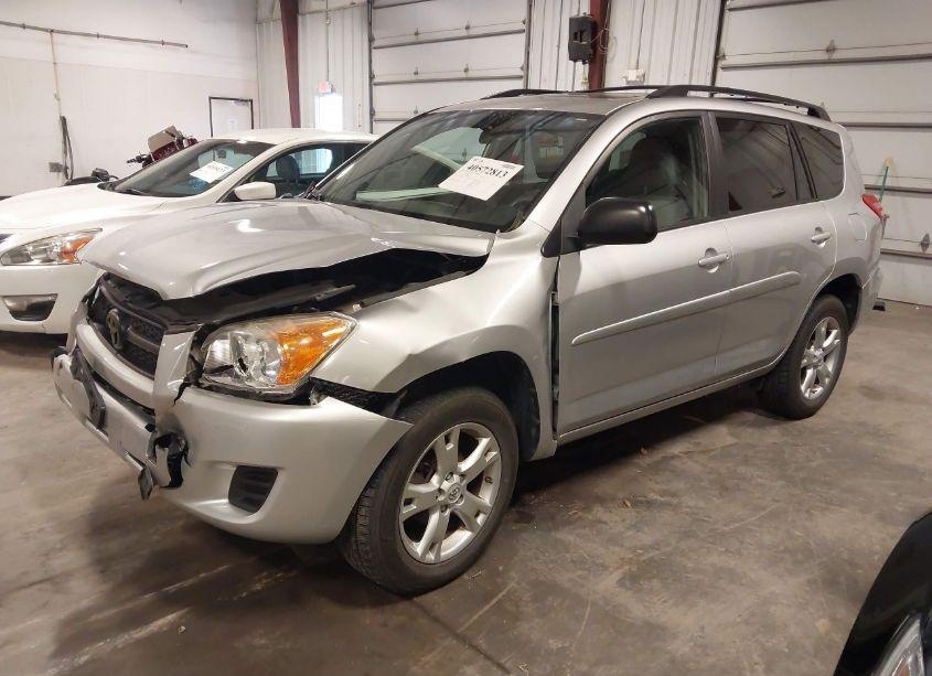 Photo 2 of 2011 Toyota Rav4 (VIN 2T3BF4DV5BW096193)