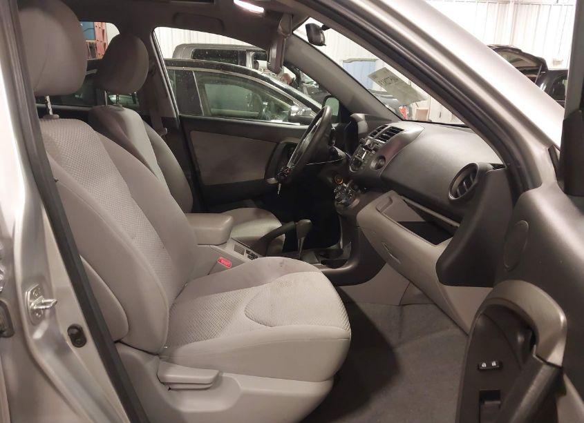 Photo 5 of 2011 Toyota Rav4 (VIN 2T3BF4DV5BW096193)