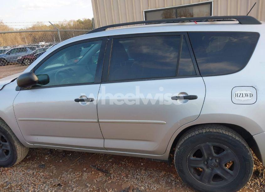 Photo 15 of 2011 Toyota Rav4 (VIN 2T3BF4DV5BW117799)