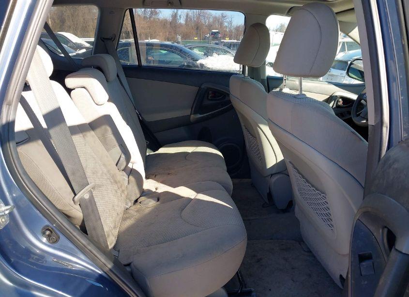 Photo 8 of 2011 Toyota Rav4 (VIN 2T3BF4DV5BW137308)