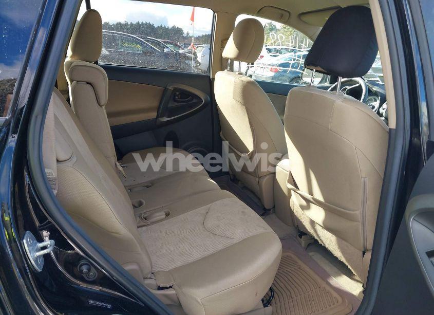 Photo 8 of 2011 Toyota Rav4 (VIN 2T3BF4DV5BW149412)