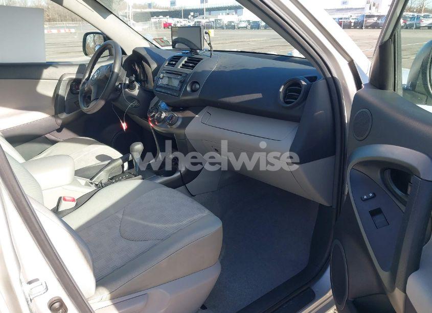 Photo 5 of 2012 Toyota Rav4 (VIN 2T3BF4DV5CW208881)