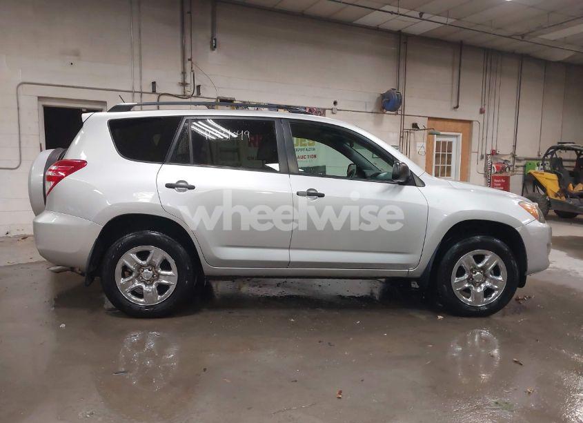 Photo 13 of 2010 Toyota Rav4 (VIN 2T3BF4DV6AW041346)