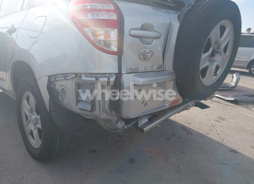 Photo 6 of 2011 Toyota Rav4 (VIN 2T3BF4DV6BW085428)