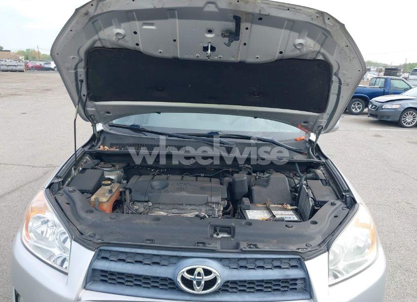 Photo 10 of 2011 Toyota Rav4 (VIN 2T3BF4DV6BW147376)