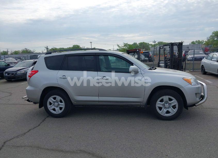 Photo 13 of 2011 Toyota Rav4 (VIN 2T3BF4DV6BW147376)