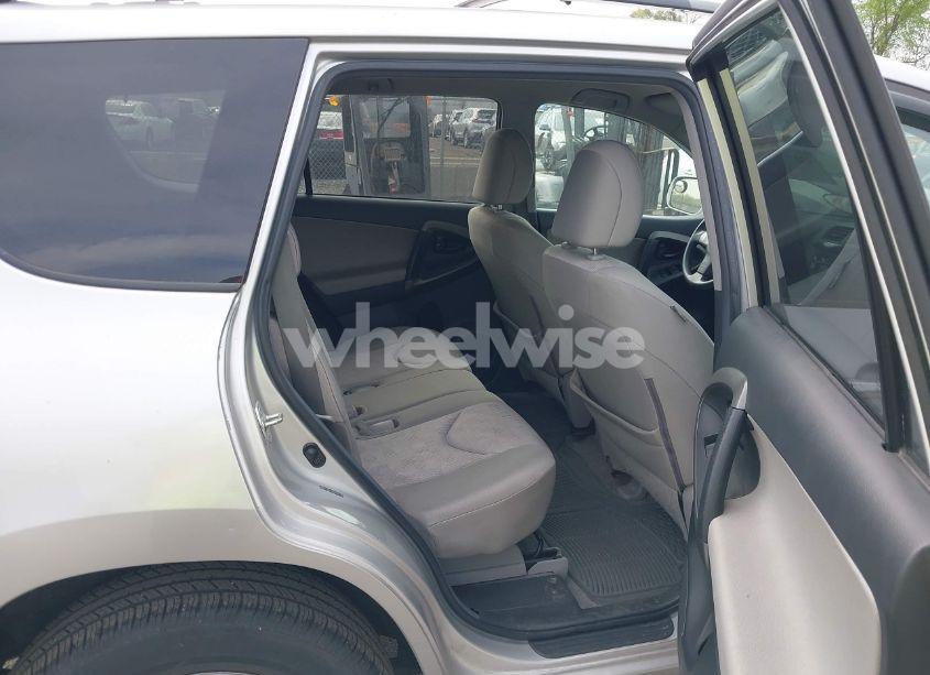 Photo 8 of 2011 Toyota Rav4 (VIN 2T3BF4DV6BW147376)