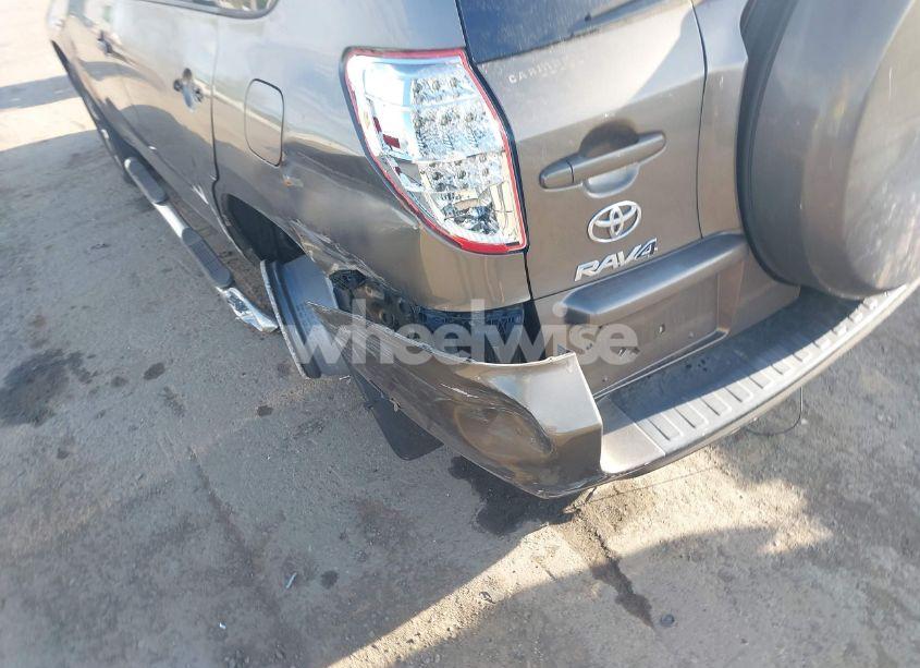 Photo 6 of 2011 Toyota Rav4 (VIN 2T3BF4DV7BW096731)