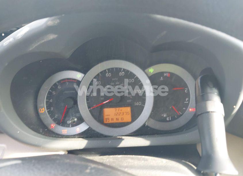 Photo 7 of 2011 Toyota Rav4 (VIN 2T3BF4DV7BW096731)