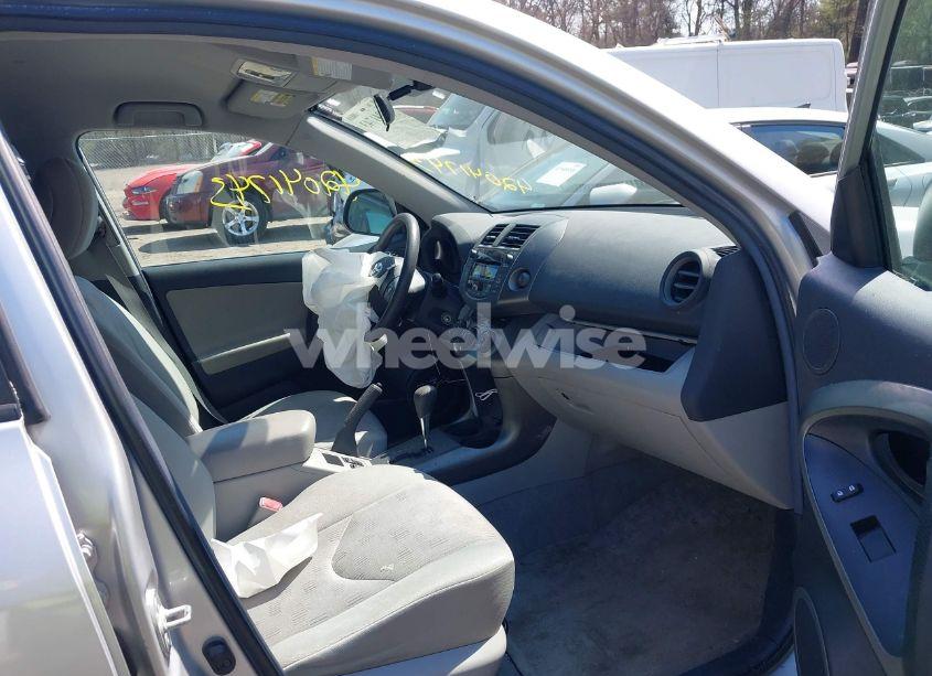 Photo 5 of 2011 Toyota Rav4 (VIN 2T3BF4DV7BW146138)