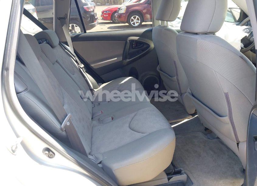 Photo 8 of 2011 Toyota Rav4 (VIN 2T3BF4DV7BW146138)