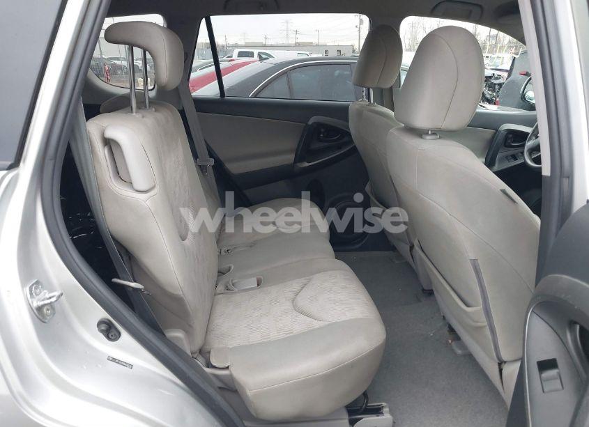 Photo 8 of 2011 Toyota Rav4 (VIN 2T3BF4DV8BW096267)