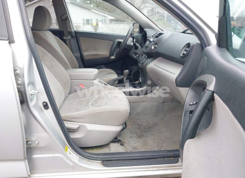 Photo 5 of 2011 Toyota Rav4 (VIN 2T3BF4DV8BW128263)