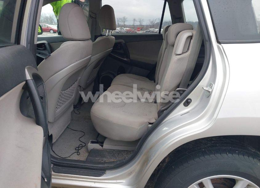 Photo 8 of 2011 Toyota Rav4 (VIN 2T3BF4DV8BW128263)