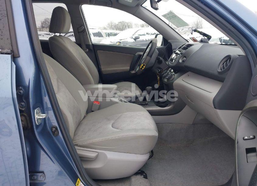 Photo 5 of 2011 Toyota Rav4 (VIN 2T3BF4DV8BW147783)