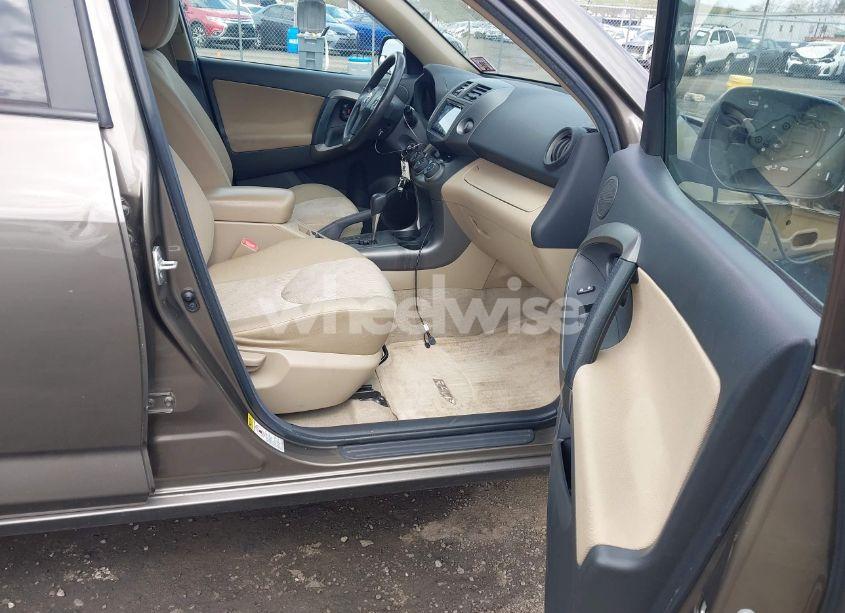 Photo 5 of 2011 Toyota Rav4 (VIN 2T3BF4DV8BW159660)