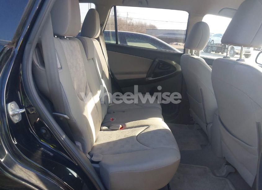 Photo 8 of 2011 Toyota Rav4 (VIN 2T3BF4DV8BW169394)