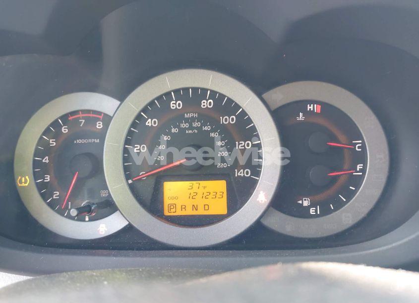 Photo 7 of 2011 Toyota Rav4 (VIN 2T3BF4DV8BW174093)