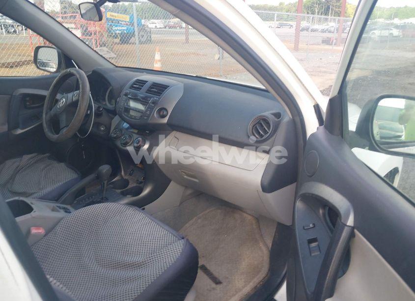 Photo 5 of 2011 Toyota Rav4 N/A (VIN 2T3BF4DV9BW082880)