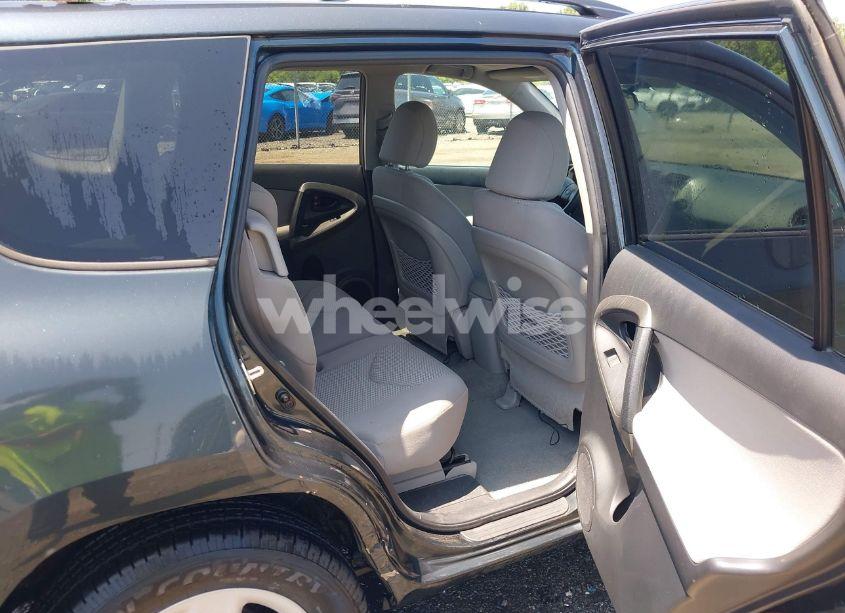 Photo 8 of 2011 Toyota Rav4 (VIN 2T3BF4DV9BW098660)