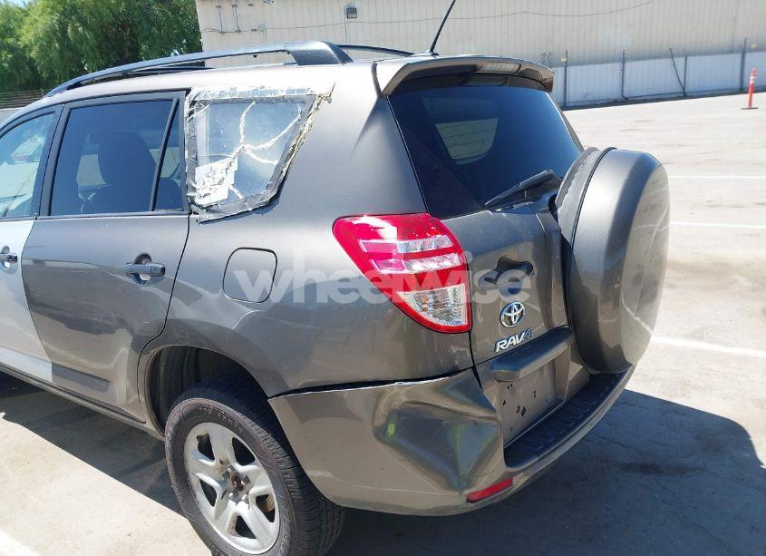 Photo 21 of 2011 Toyota Rav4 (VIN 2T3BF4DV9BW103128)