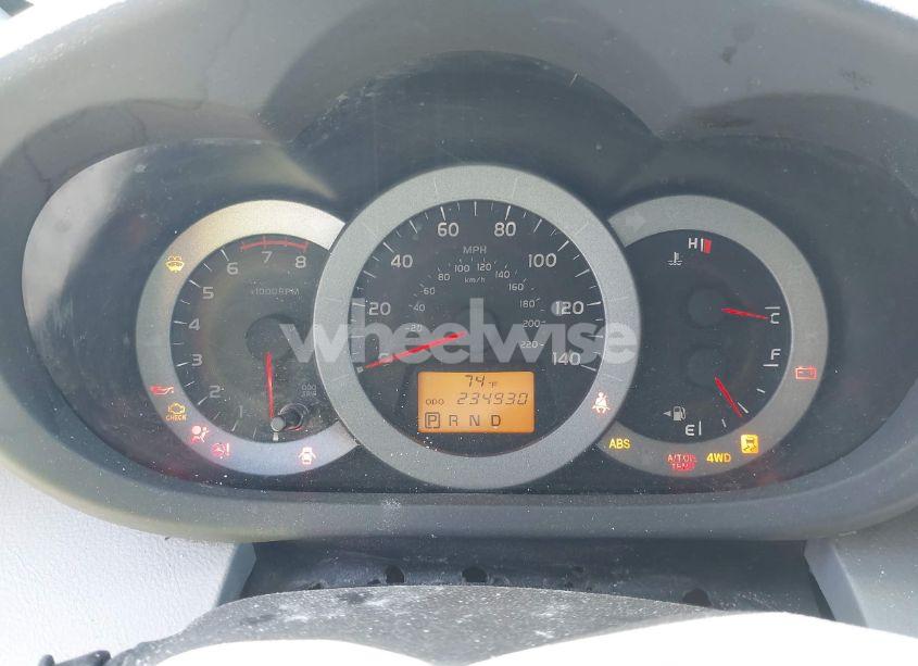 Photo 7 of 2011 Toyota Rav4 (VIN 2T3BF4DV9BW103128)