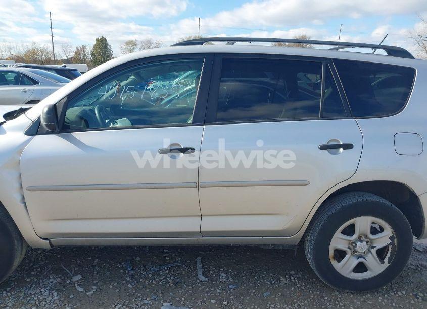 Photo 14 of 2011 Toyota Rav4 (VIN 2T3BF4DV9BW118034)