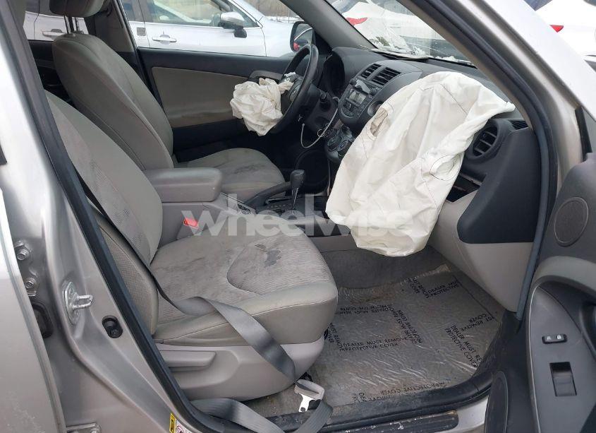 Photo 5 of 2011 Toyota Rav4 (VIN 2T3BF4DV9BW145038)